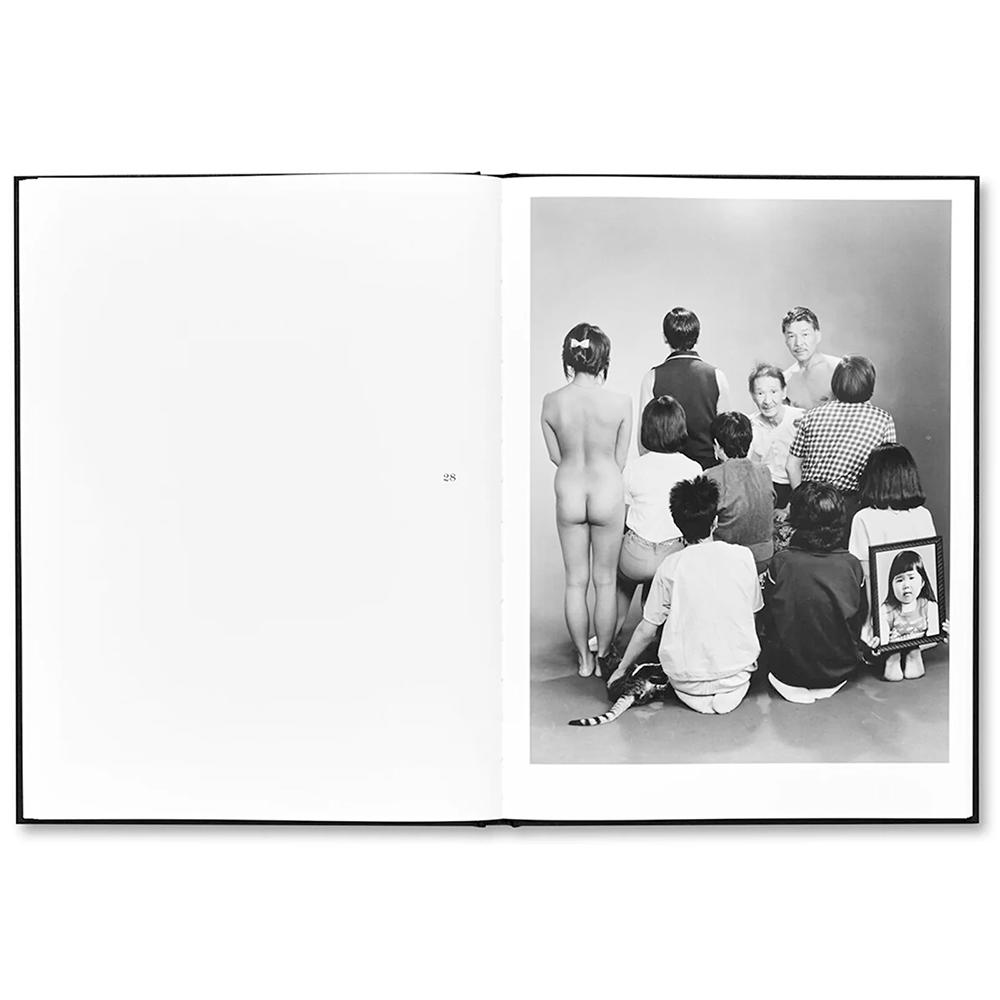 FAMILY by FUKASE MASAHISA　家族　 深瀬昌久　写真集