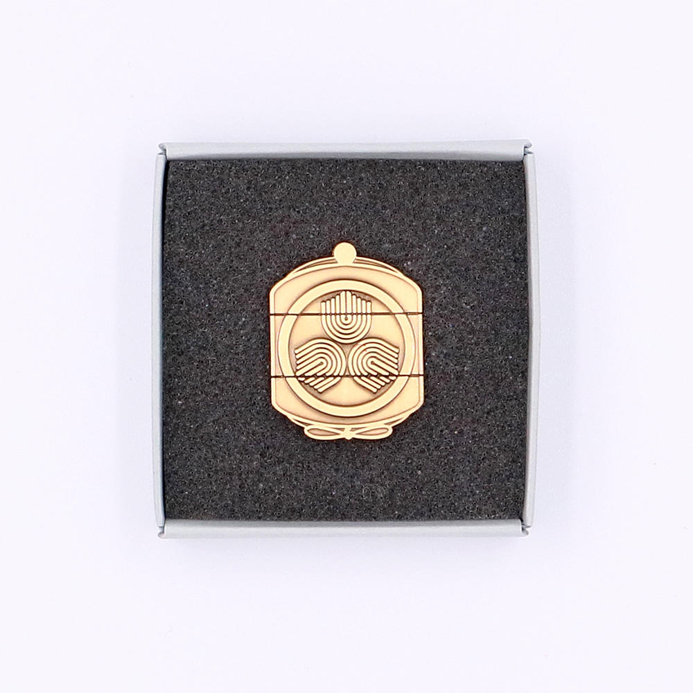 GINZA TSUTAYA BOOKS original pins for stationery lovers Inro with three-stroke tip crest