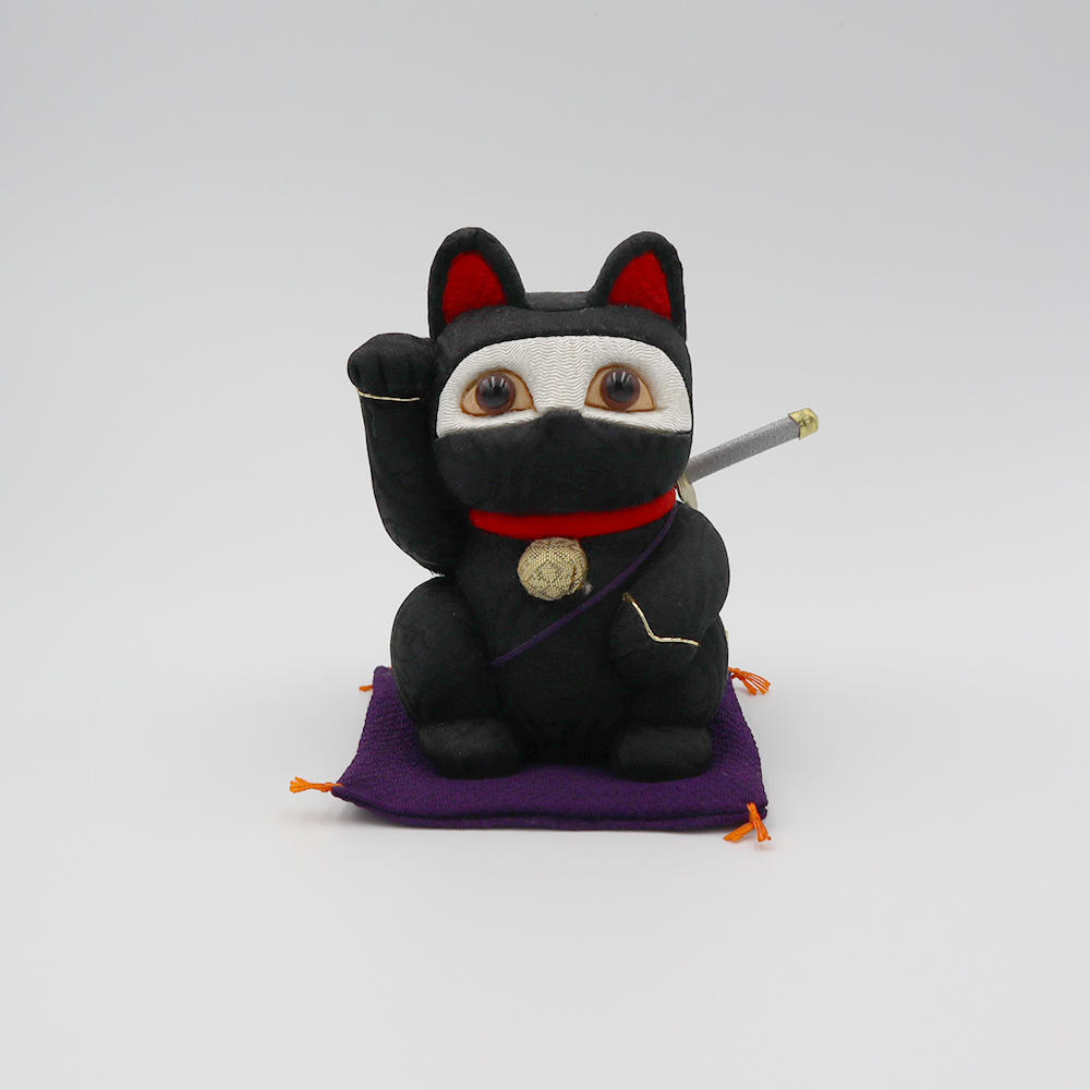 Kakinuma dolls, lucky cats, ninjas