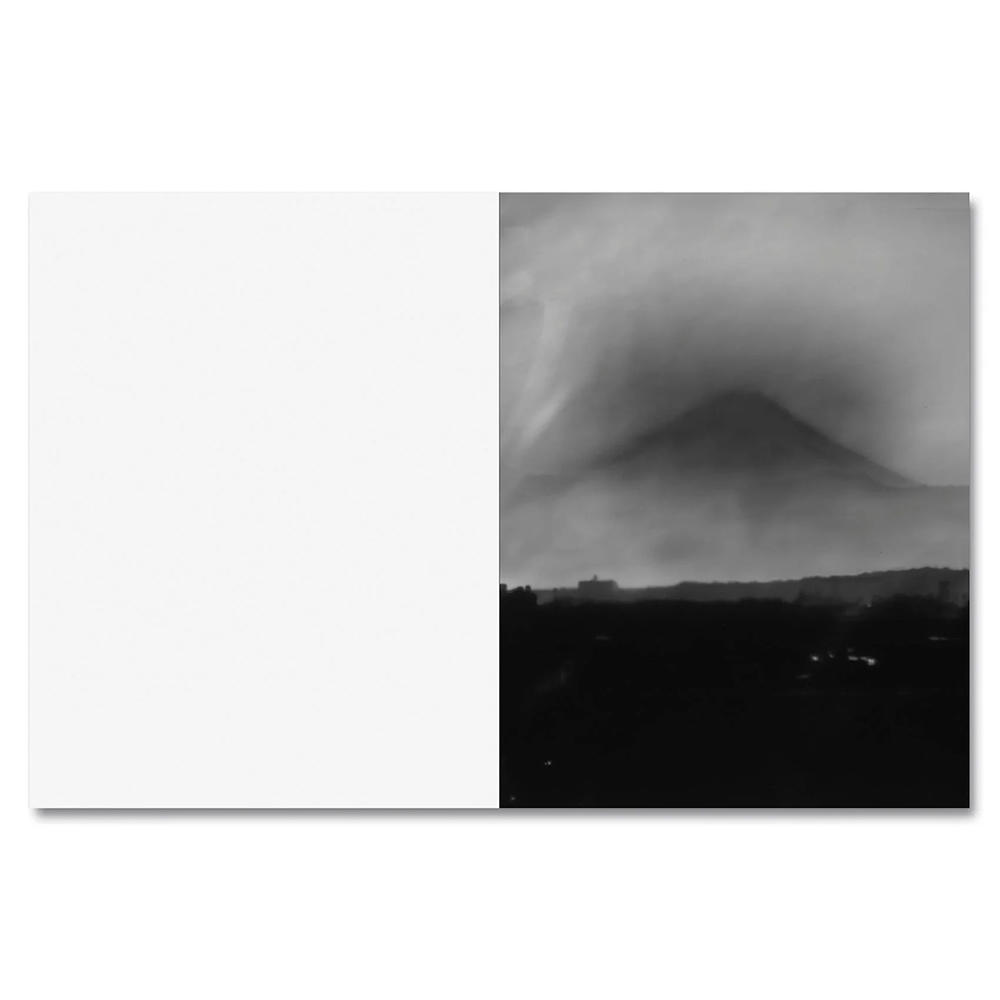 THIRTY-SIX VIEWS OF MOUNT FUJI　ホンマタカシ（Takashi Homma）　写真集