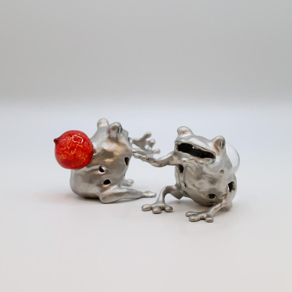 Small Frog Red by Hiroko Hosomi