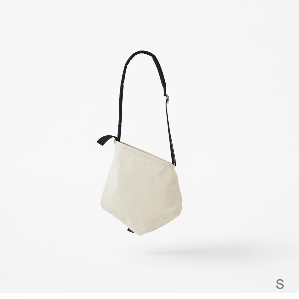 [ROOTOTE×nendo] ruck-tote S / ivory・black .