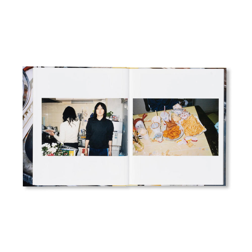 [SIGNED] MY FAMILY IS A PUBIS SO I COVER THEM IN PRETTY PANTIES by Motoyuki Daifu Photo Collection