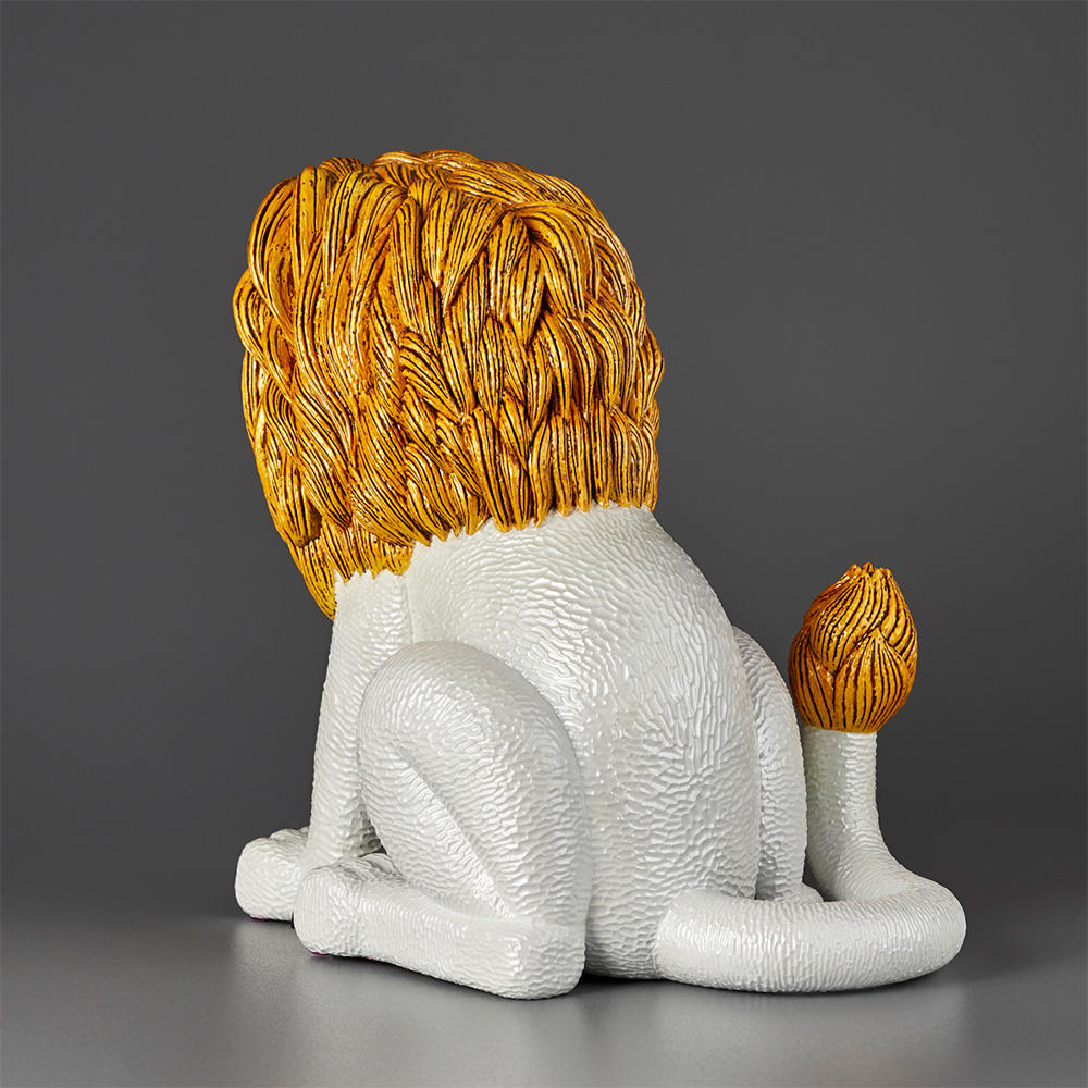 [Pre-order] Atsuhiko Misawa ANIMALS Lion Gold Soft Vinyl Finished Product *Scheduled to be shipped after the release date in December 2024