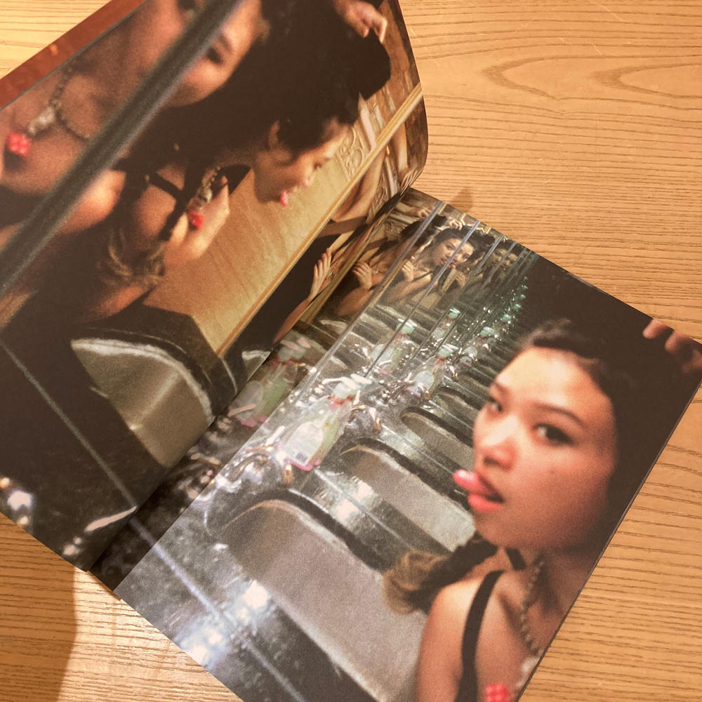 [VINTAGE] SANDY KIM INTO THE LIGHT Photobook by Sandy Kim