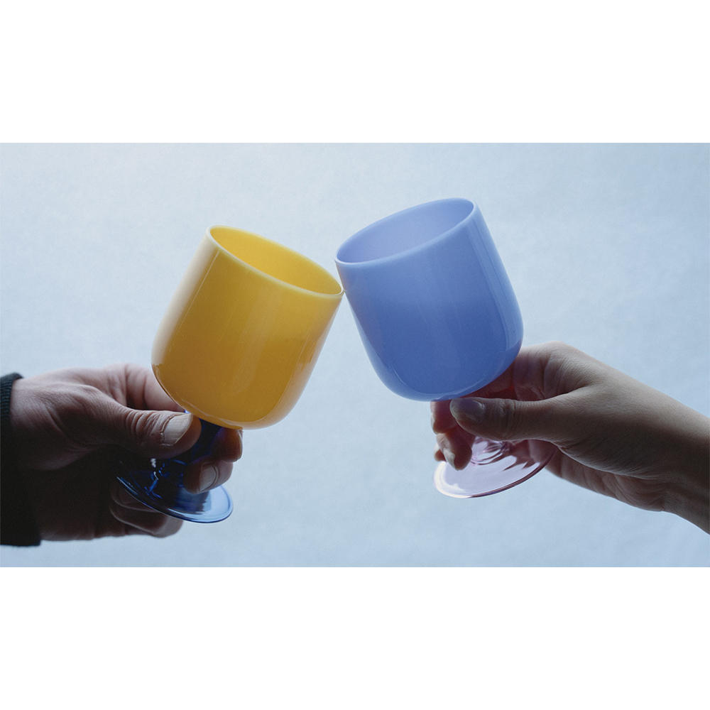 [amabro] Yellow &amp; Blue Wine Glasses