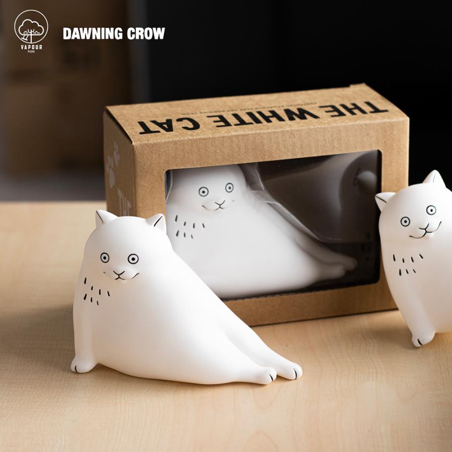 Vapour Park x Kuroyama Cathy Lamb Collaboration Art Toy Figure "THE WHITE CAT"