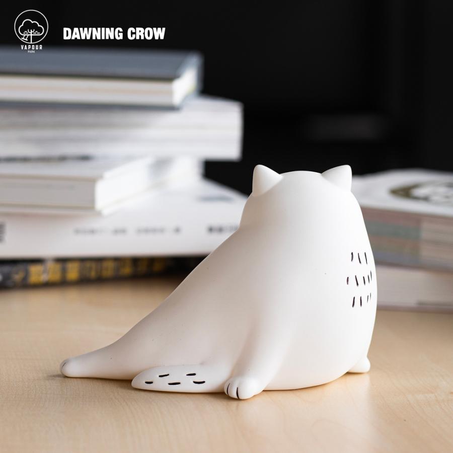 Vapour Park x Kuroyama Cathy Lamb Collaboration Art Toy Figure "THE WHITE CAT"