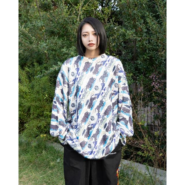 Sweater (collaboration product between &quot;Chukatabetai&quot; and Ayako Ishiguro)