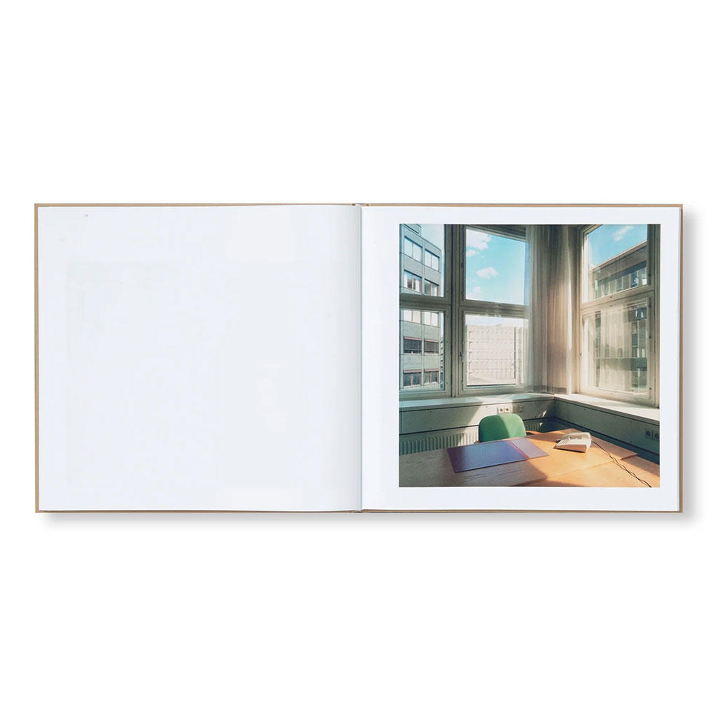 【近日入荷予定】OFFICE / LA OFFICE by Lars Tunbjork（ラース・ツンビヨルク） 写真集